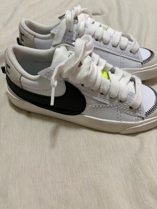 Nike Other - Nike Low Top Lace Up Athletic Sneakers White/Black Womens 6